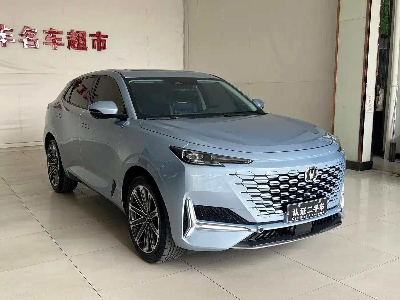 Changan UNI-K 2021 2.0T All-Wheel Drive Premium Edition — миниатюра 3