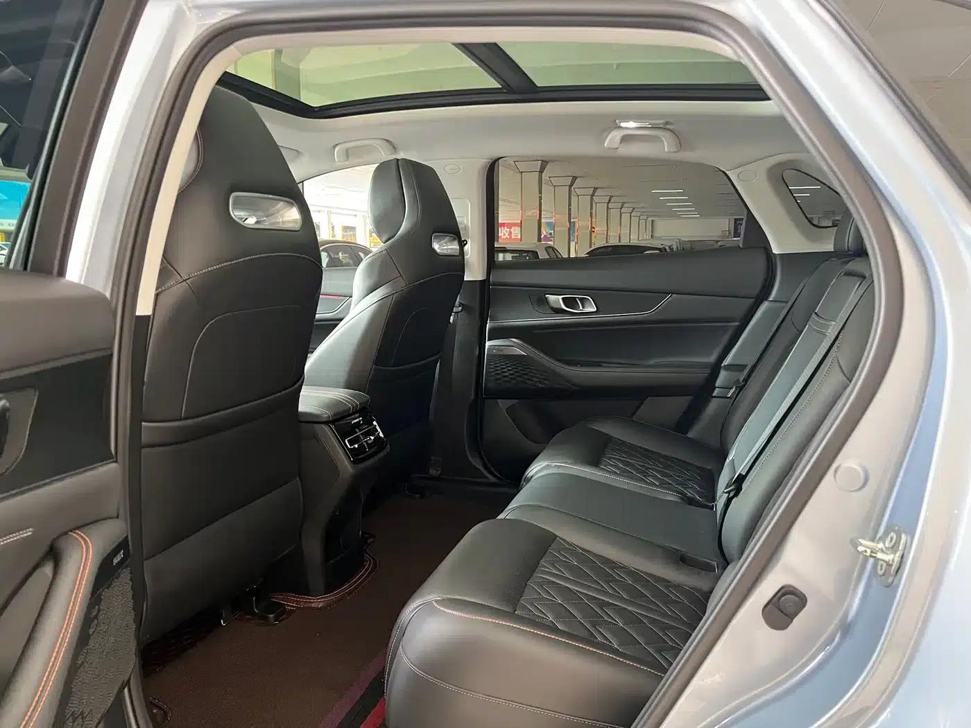 Changan UNI-K 2021 2.0T All-Wheel Drive Premium Edition — миниатюра 6