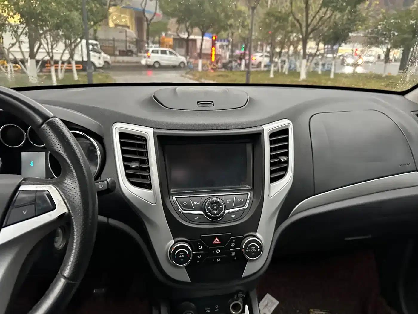 Changan CS35 2015 1.6L Manual Comfort Model (National IV Emission Standard) — миниатюра 11