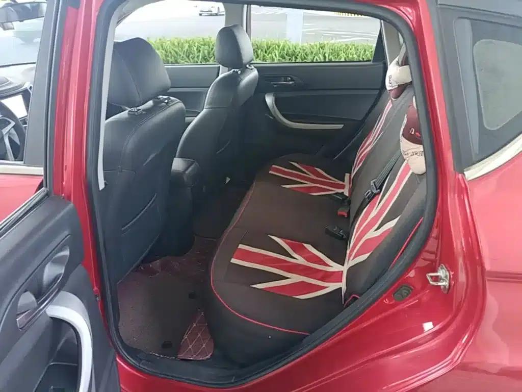 Changan CS35 2016 1.6L Manual Deluxe Edition (National V Emission Standard) — миниатюра 17