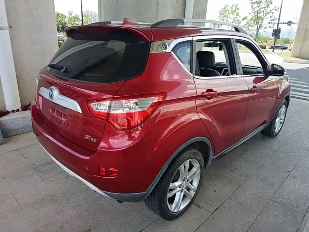 Changan CS35 2016 1.6L Manual Deluxe Edition (National V Emission Standard) — миниатюра 7