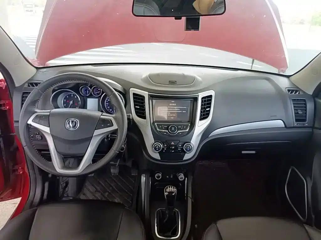 Changan CS35 2016 1.6L Manual Deluxe Edition (National V Emission Standard) — миниатюра 10