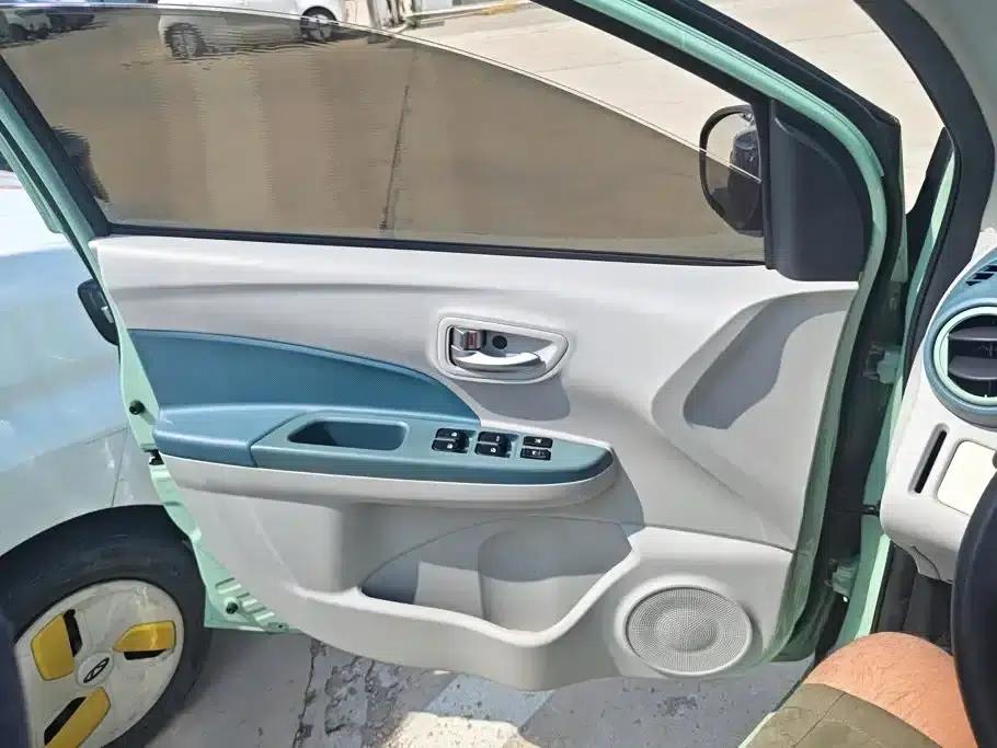 Changan Benben E-Star 2021 National Edition, Colorful Version, Lithium Iron Phosphate (31.18kWh) — миниатюра 7