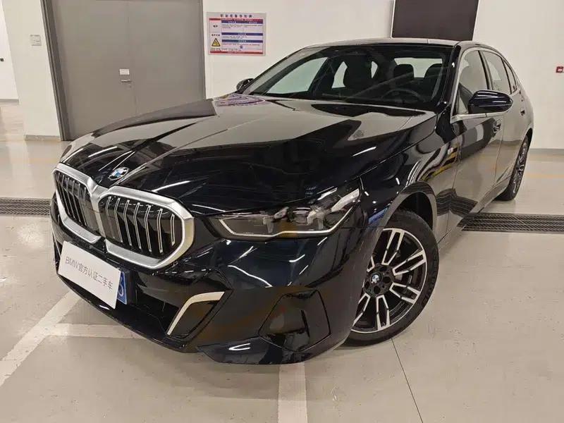 2024 BMW 5 Series 530Li Leading Edition M Sport Package — миниатюра 1