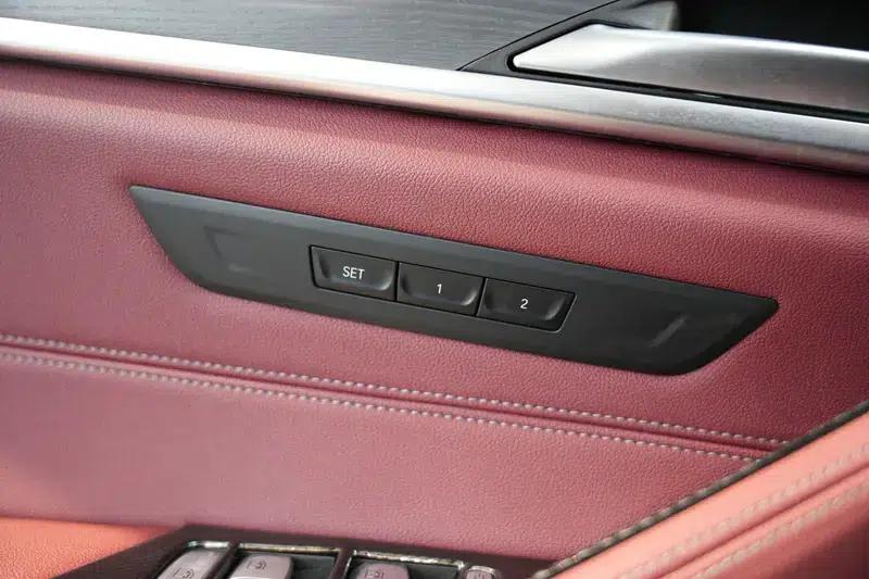 BMW 5 Series 2022 Facelift 530Li Leading Model M Sport Package — миниатюра 23