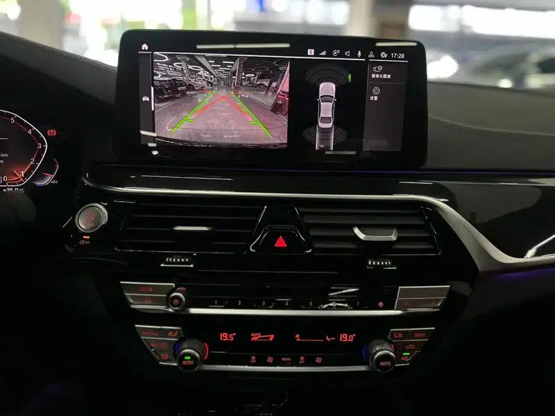 2022 BMW 5 Series Facelift 525Li M Sport Package — миниатюра 11