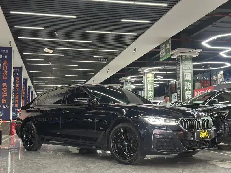 2022 BMW 5 Series Facelift 525Li M Sport Package — миниатюра 3