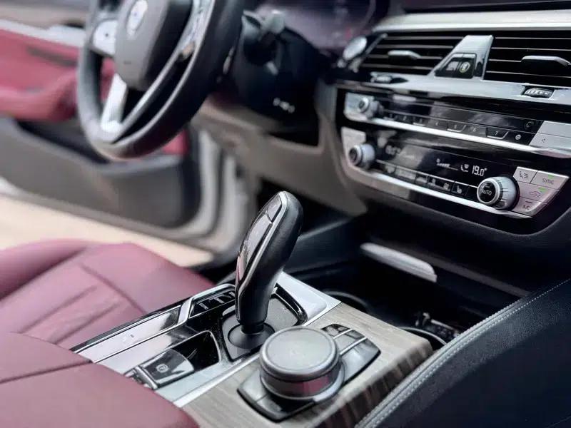 BMW 5 Series 2022 Facelift 530Li Leading Luxury Package — миниатюра 13