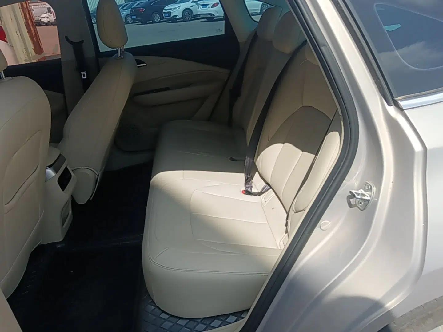 Wuling Xingguang 2024 Co-Creation Edition 510 Advanced Model — миниатюра 20