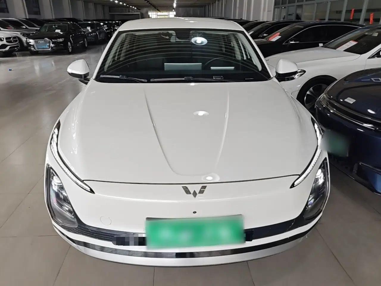 Wuling Xingguang 2024 Co-Creation Edition 510 Advanced Model — миниатюра 2
