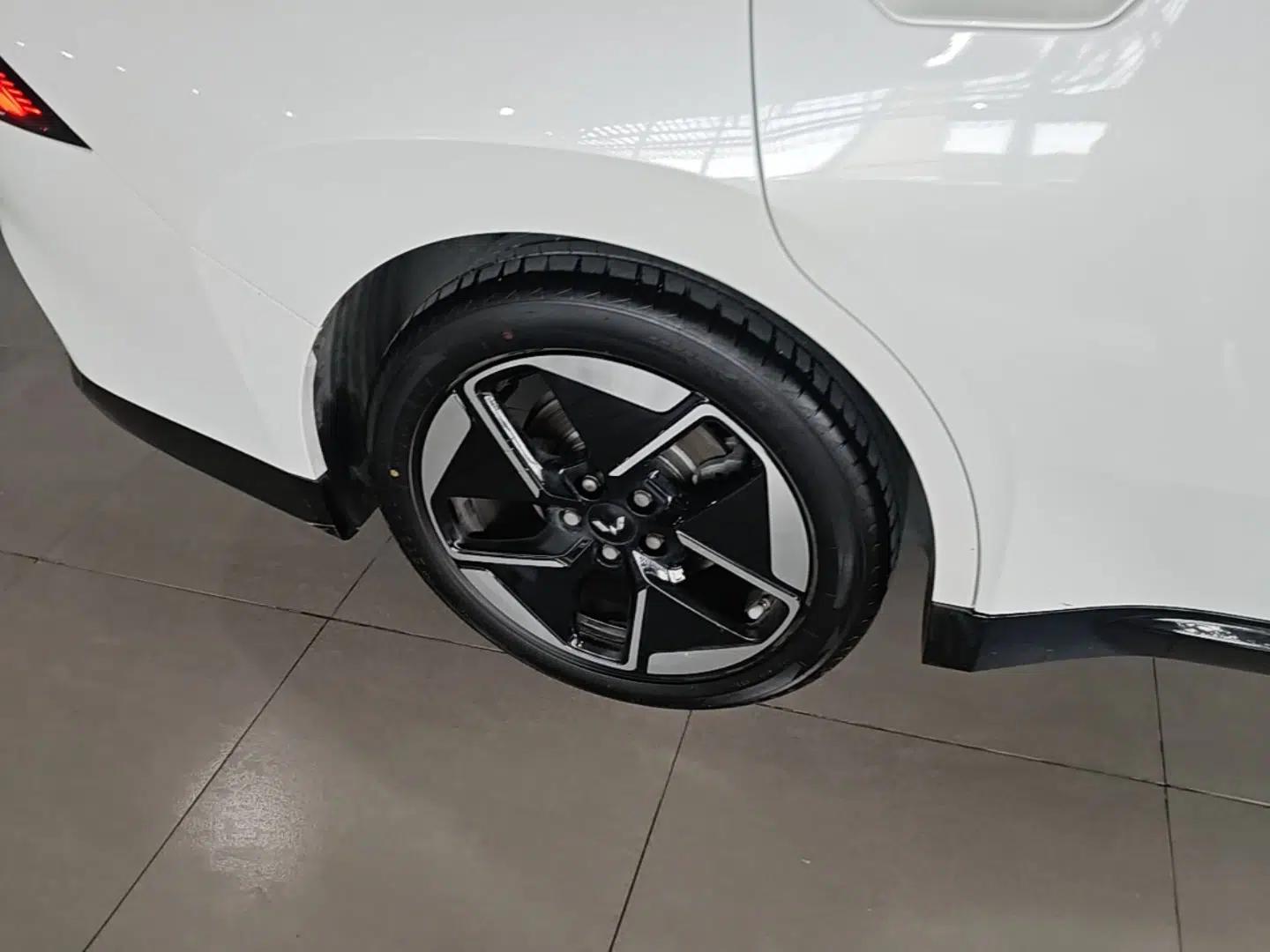 Wuling Xingguang 2024 Co-Creation Edition 510 Advanced Model — миниатюра 11