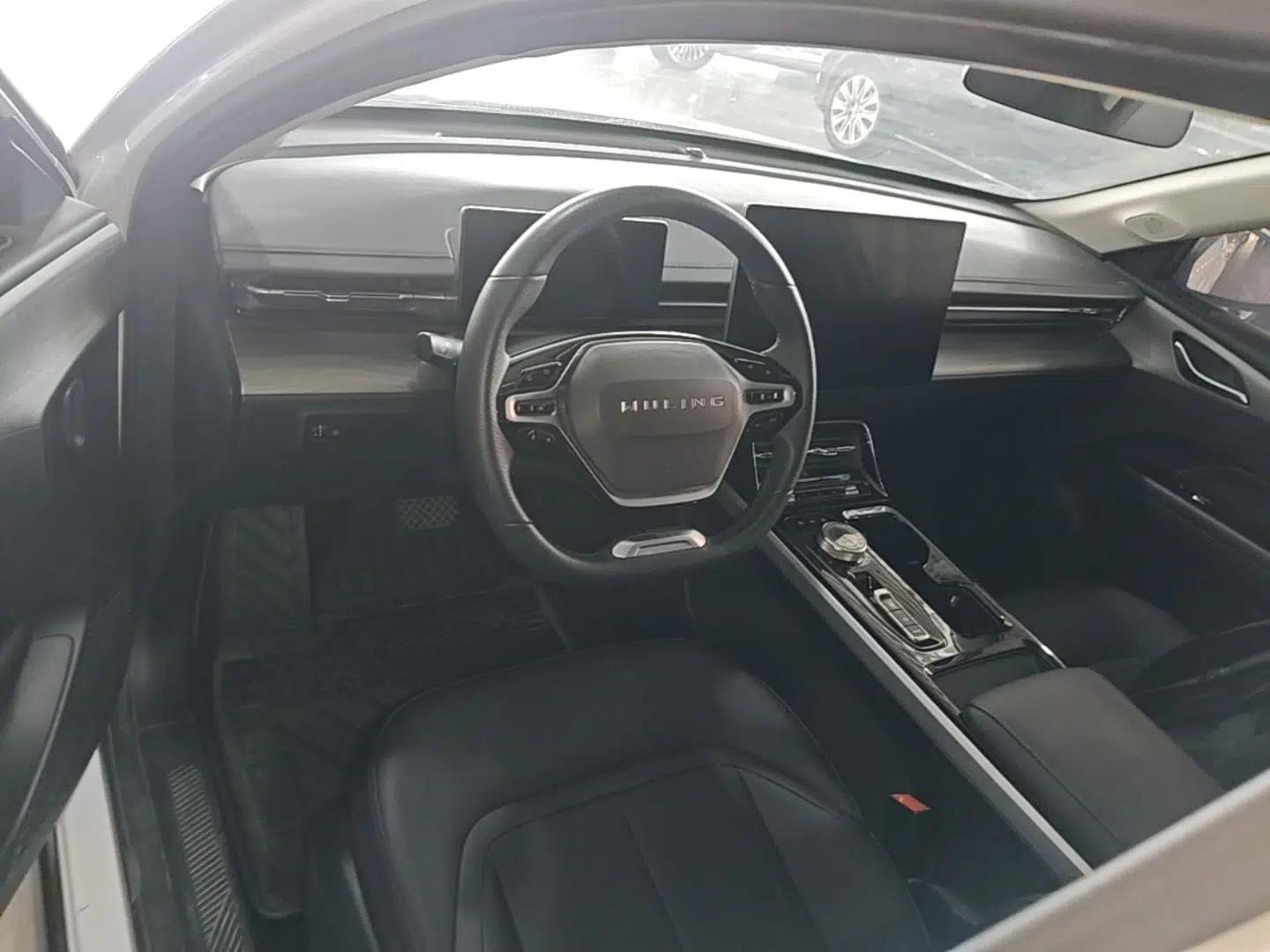 Wuling Xingguang 2024 Co-Creation Edition 510 Advanced Model — миниатюра 12