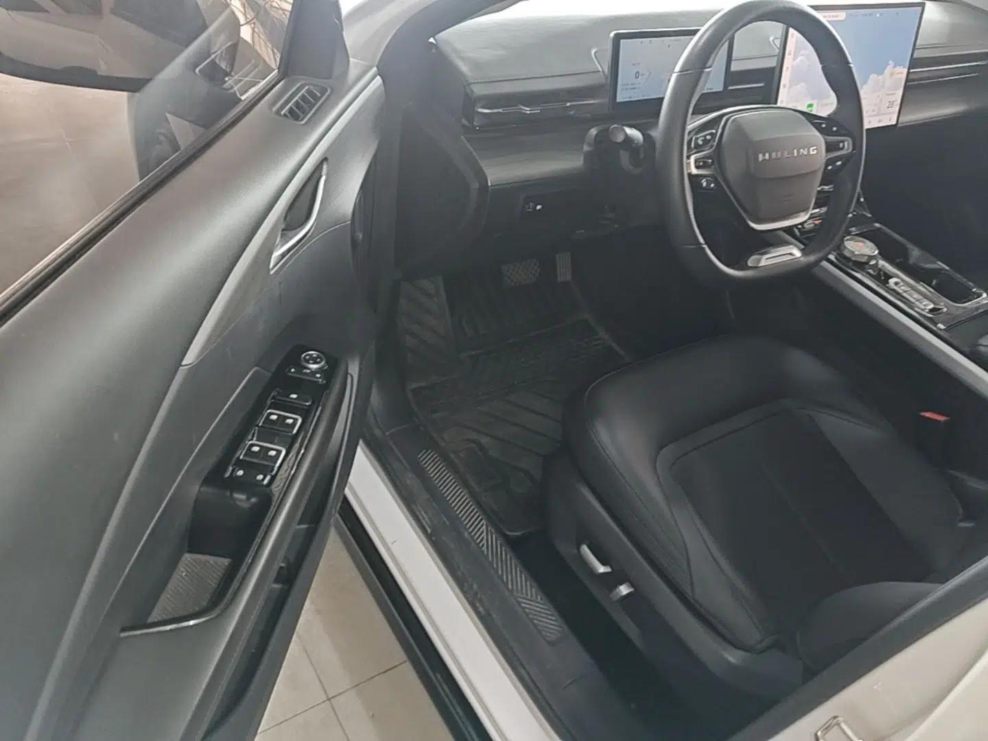 Wuling Xingguang 2024 Co-Creation Edition 510 Advanced Model — миниатюра 18