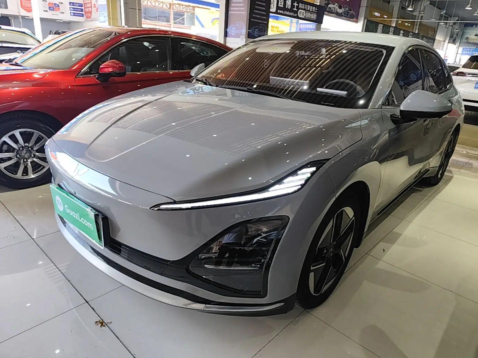Wuling Xingguang 2024 Co-Creation Edition 510 Advanced Model — миниатюра 1