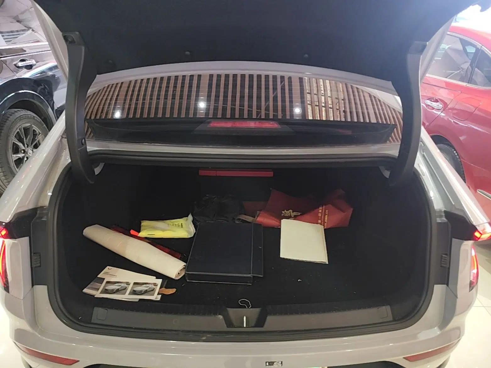 Wuling Xingguang 2024 Co-Creation Edition 510 Advanced Model — миниатюра 22