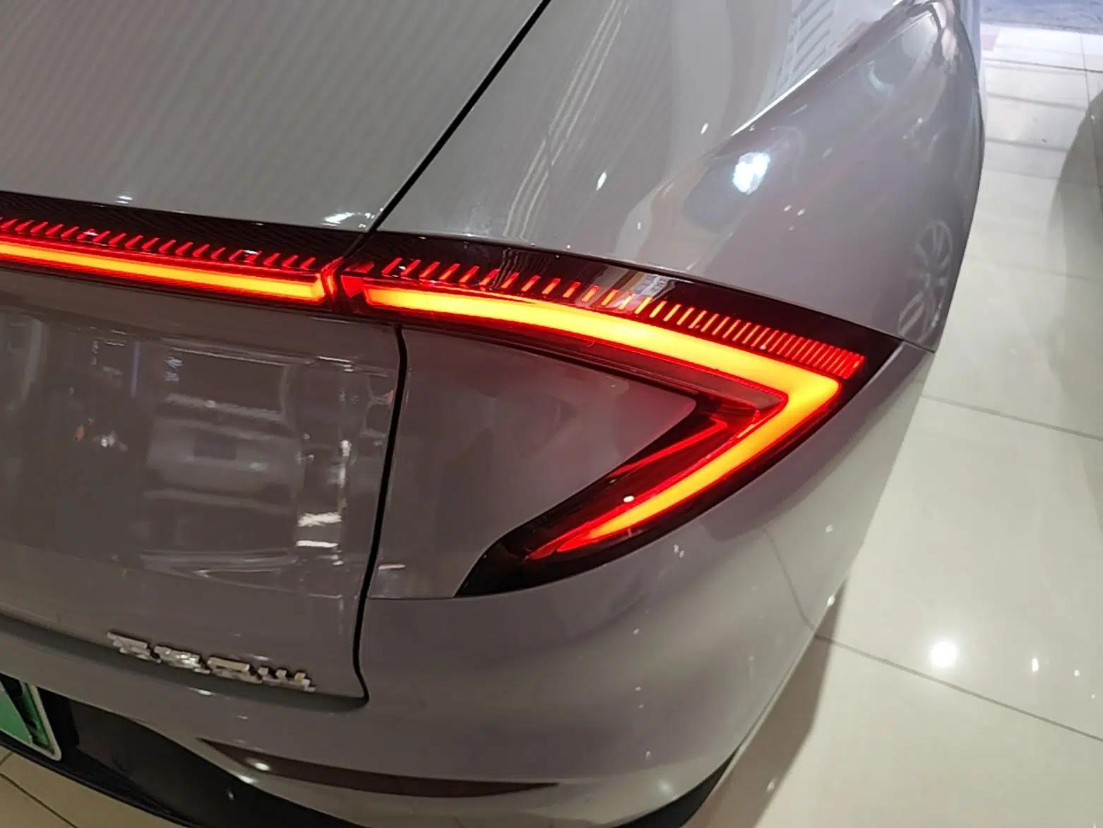Wuling Xingguang 2024 Co-Creation Edition 510 Advanced Model — миниатюра 9