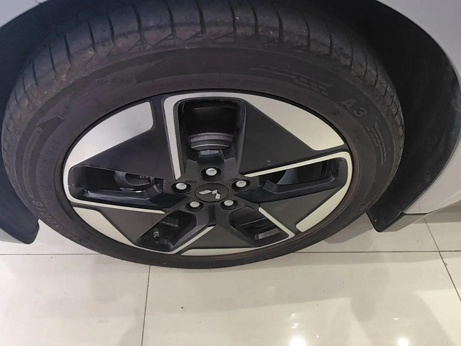 Wuling Xingguang 2024 Co-Creation Edition 510 Advanced Model — миниатюра 10