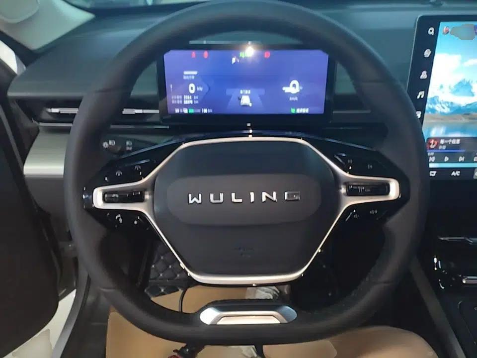 Wuling Xingguang 2024 Co-Creation Edition 510 Advanced Model — миниатюра 13