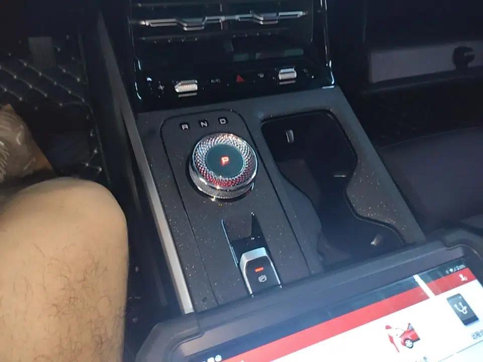 Wuling Xingguang 2024 Co-Creation Edition 510 Advanced Model — миниатюра 16