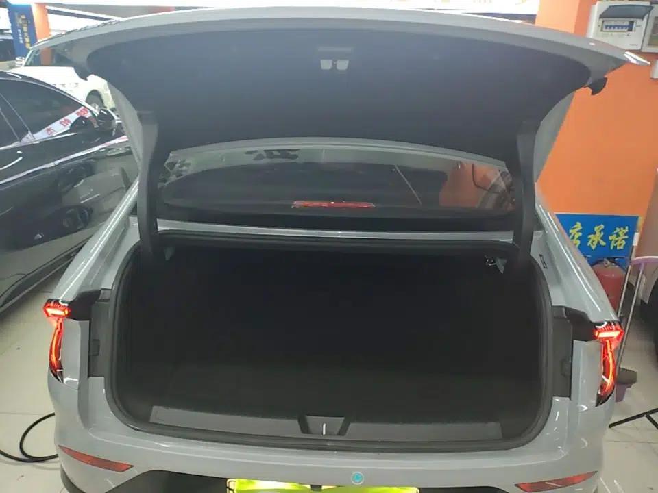 Wuling Xingguang 2024 Co-Creation Edition 510 Advanced Model — миниатюра 22