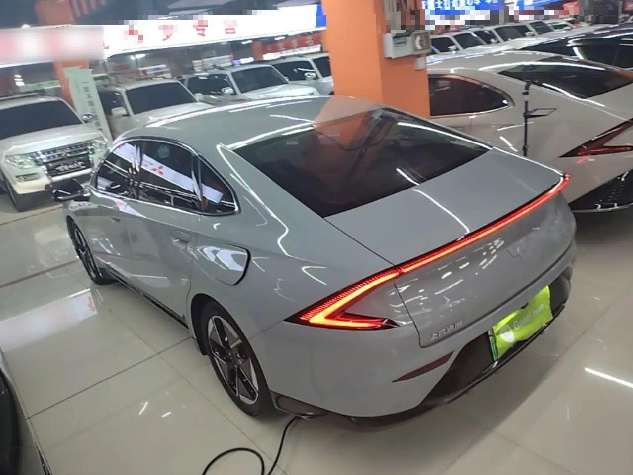 Wuling Xingguang 2024 Co-Creation Edition 510 Advanced Model — миниатюра 4