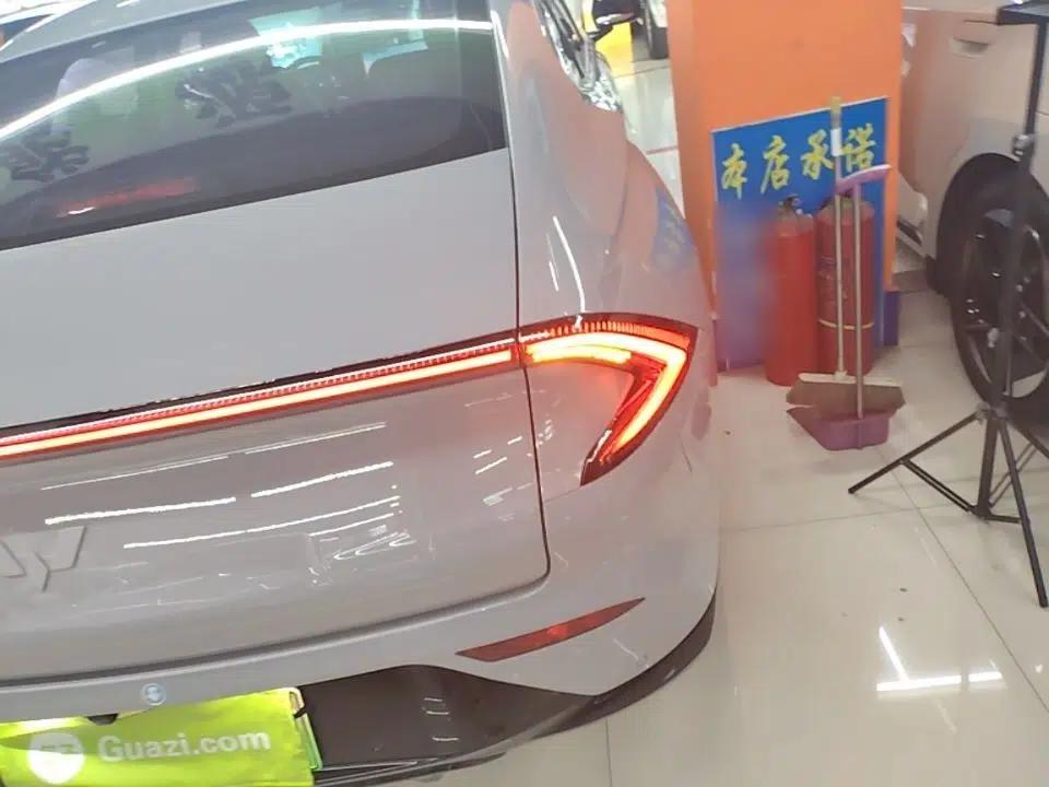 Wuling Xingguang 2024 Co-Creation Edition 510 Advanced Model — миниатюра 9