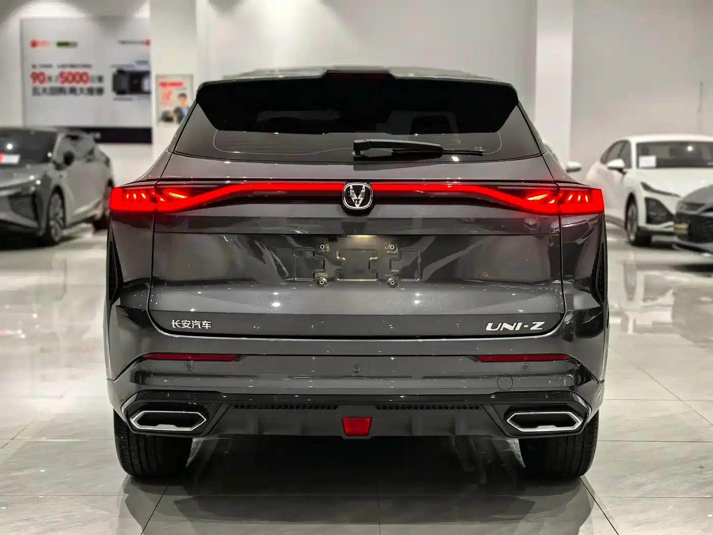 Changan UNI-Z New Energy 2024 Blue Whale Smart Electric iDD 125km Superior Edition — миниатюра 5