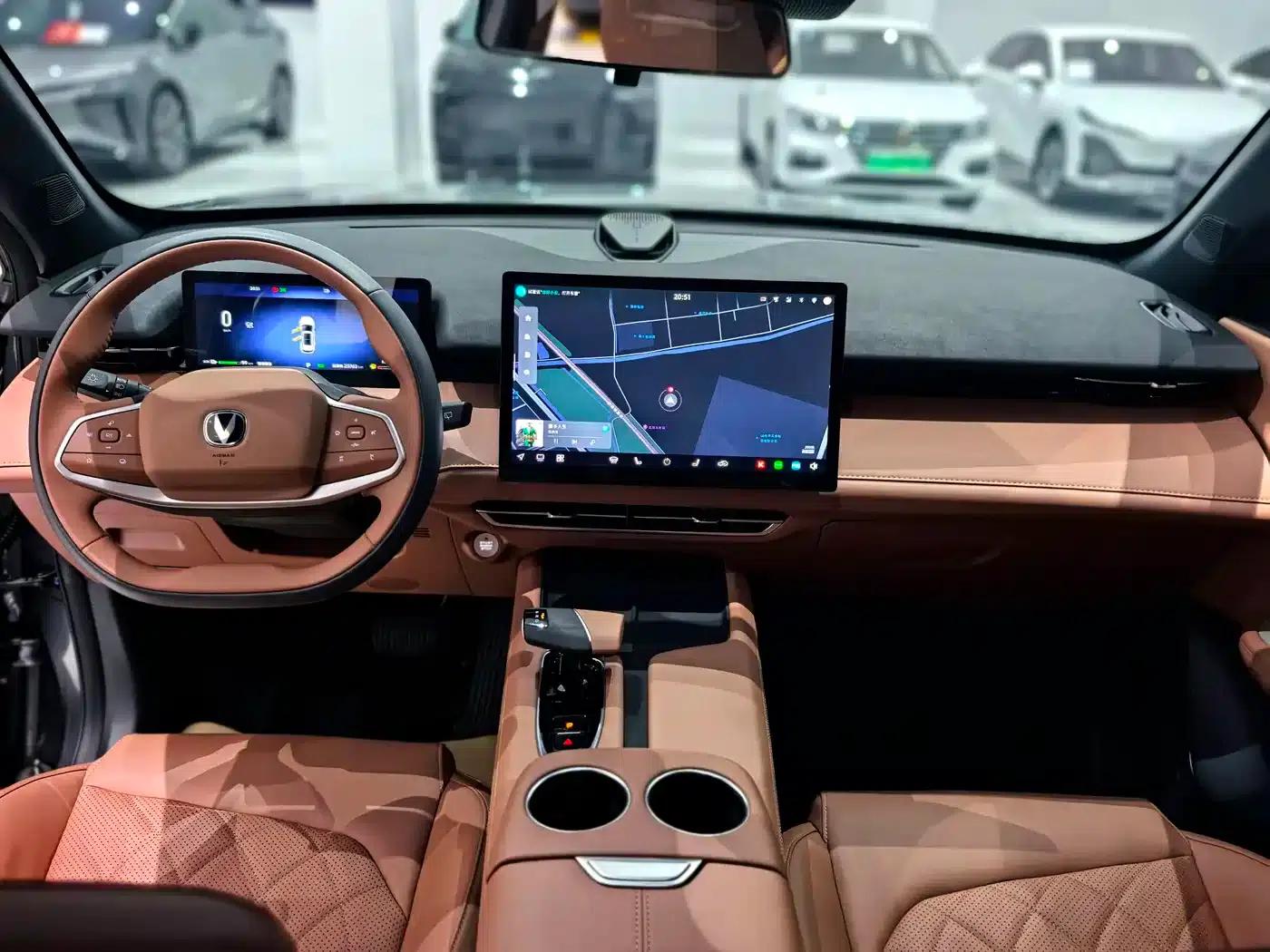 Changan UNI-Z New Energy 2024 Blue Whale Smart Electric iDD 125km Superior Edition — миниатюра 10