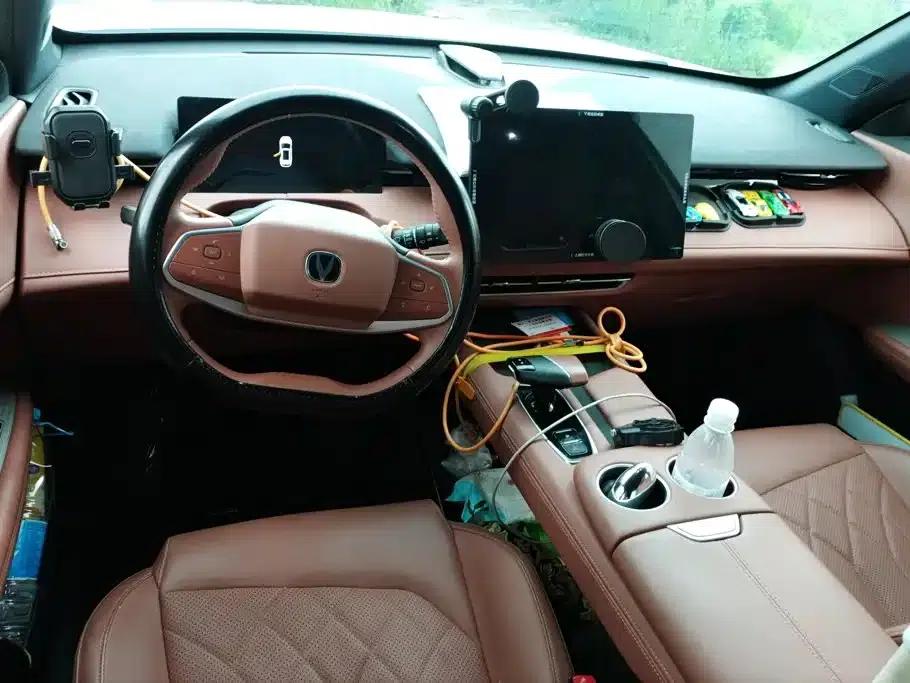 Changan UNI-Z New Energy 2024 Blue Whale Smart Electric iDD 125km Superior Edition — миниатюра 12