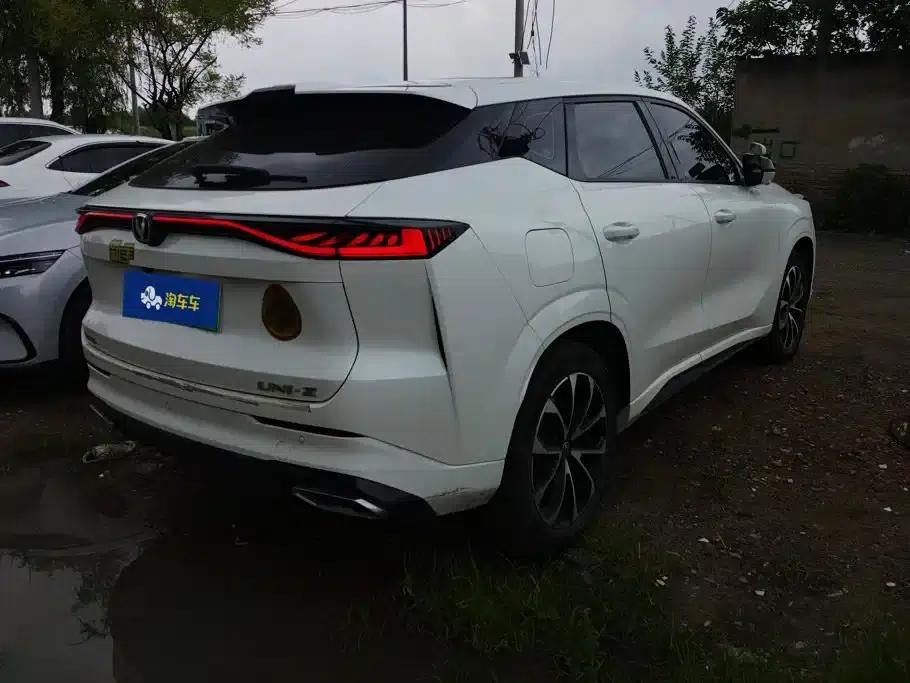 Changan UNI-Z New Energy 2024 Blue Whale Smart Electric iDD 125km Superior Edition — миниатюра 3