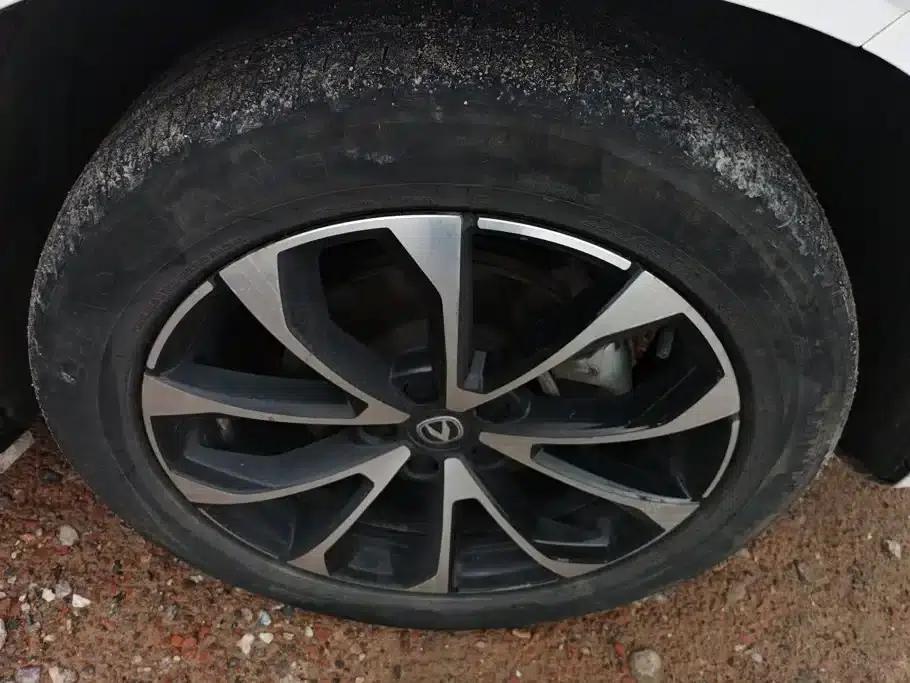 Changan UNI-Z New Energy 2024 Blue Whale Smart Electric iDD 125km Superior Edition — миниатюра 6