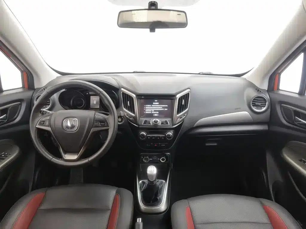 Changan CS15 2016 1.5L Manual Premium Edition — миниатюра 5