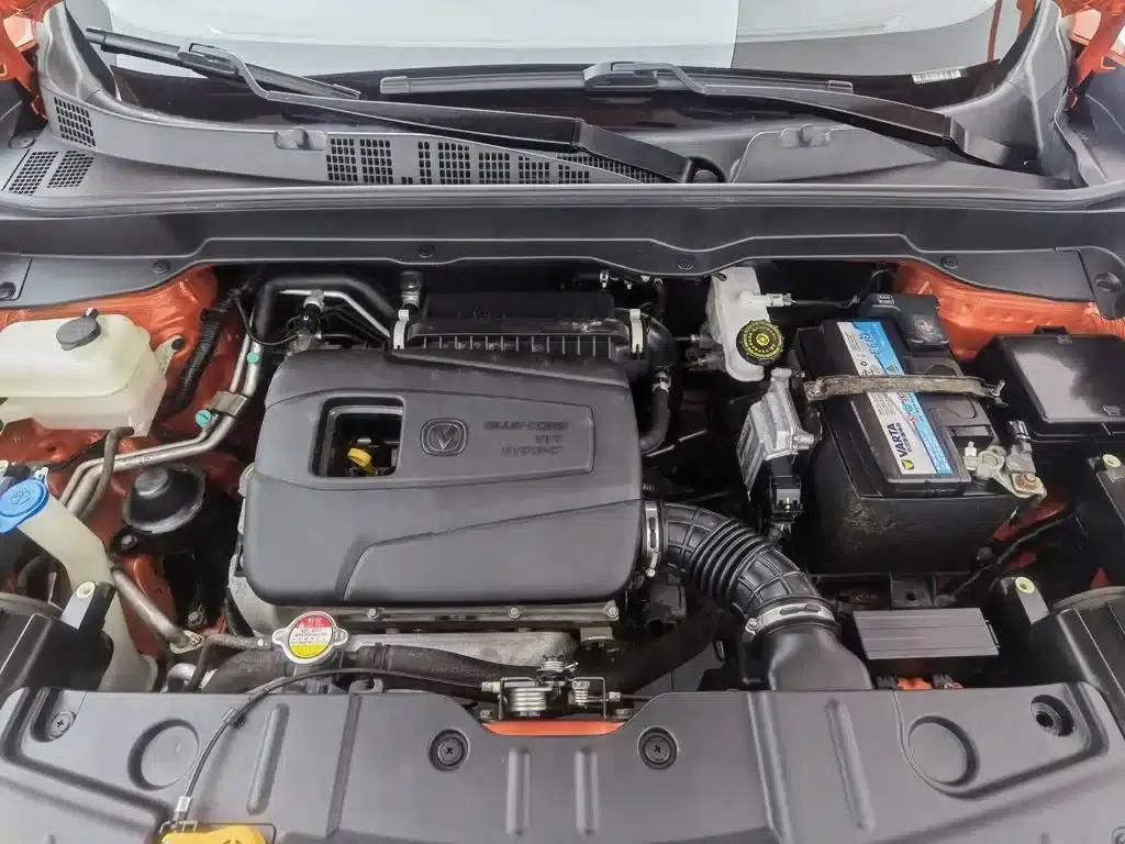 Changan CS15 2016 1.5L Manual Premium Edition — миниатюра 6