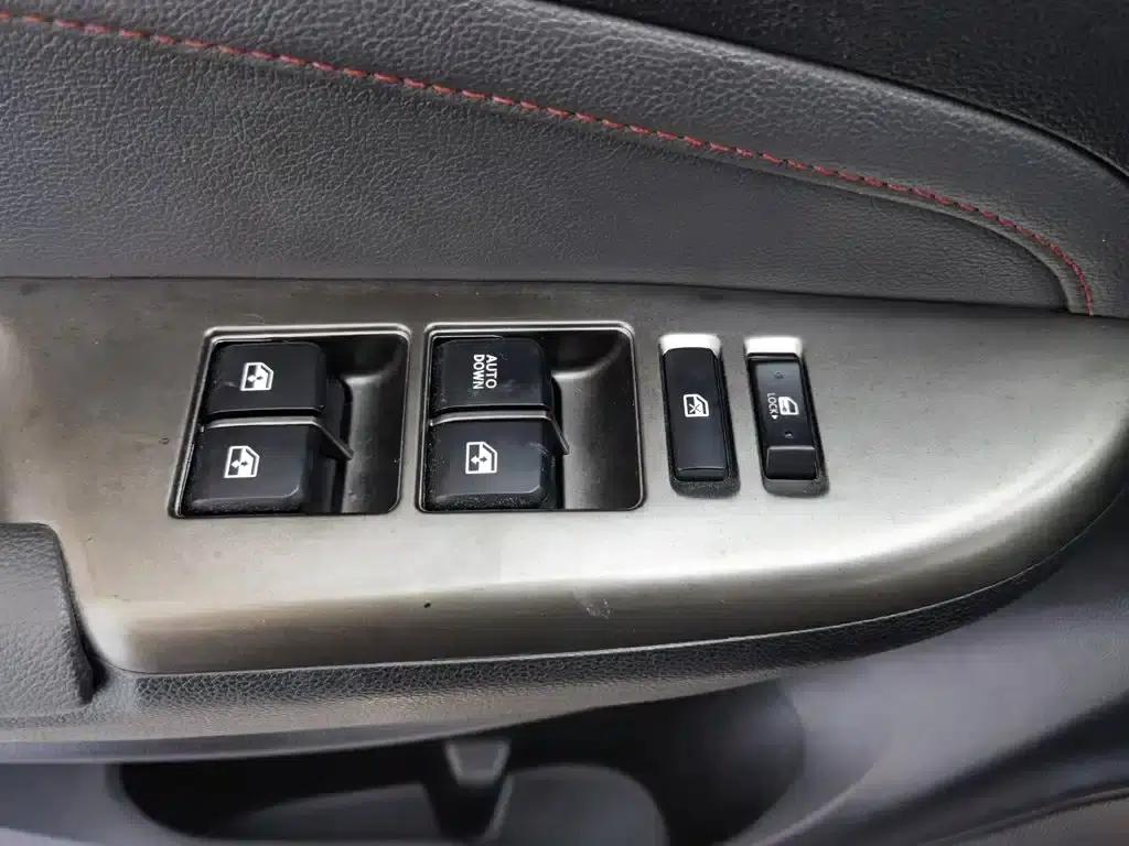 Changan CS15 2016 1.5L Manual Premium Edition — миниатюра 9