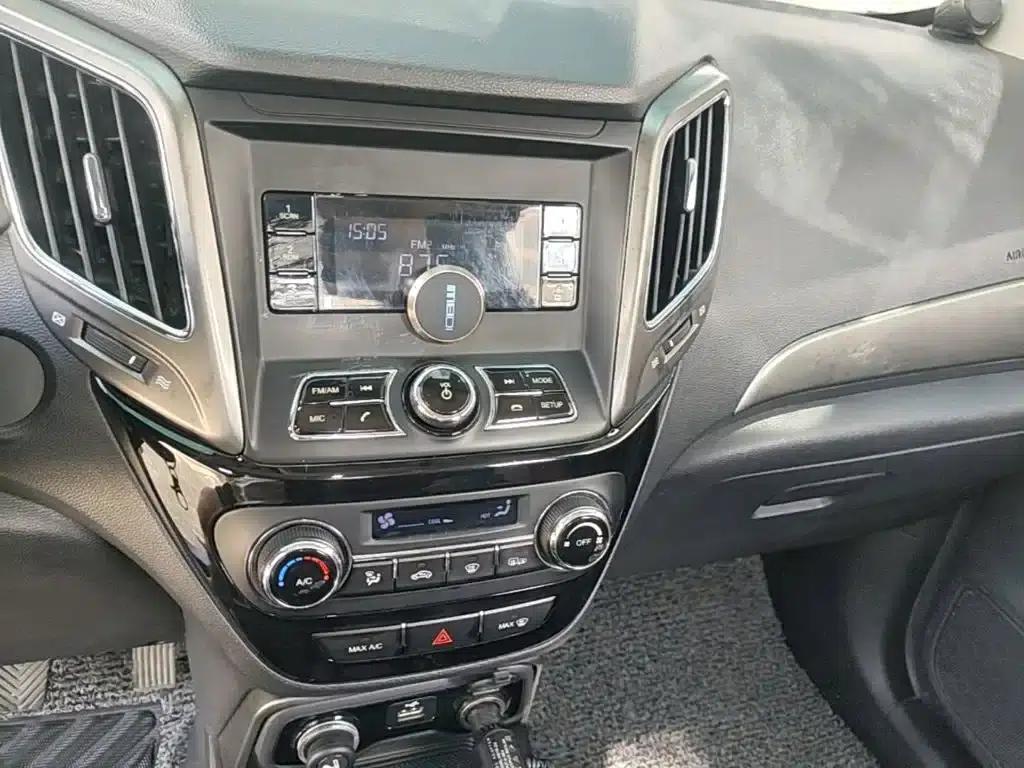 Changan CS15 2016 1.5L Manual Fashion Edition — миниатюра 13