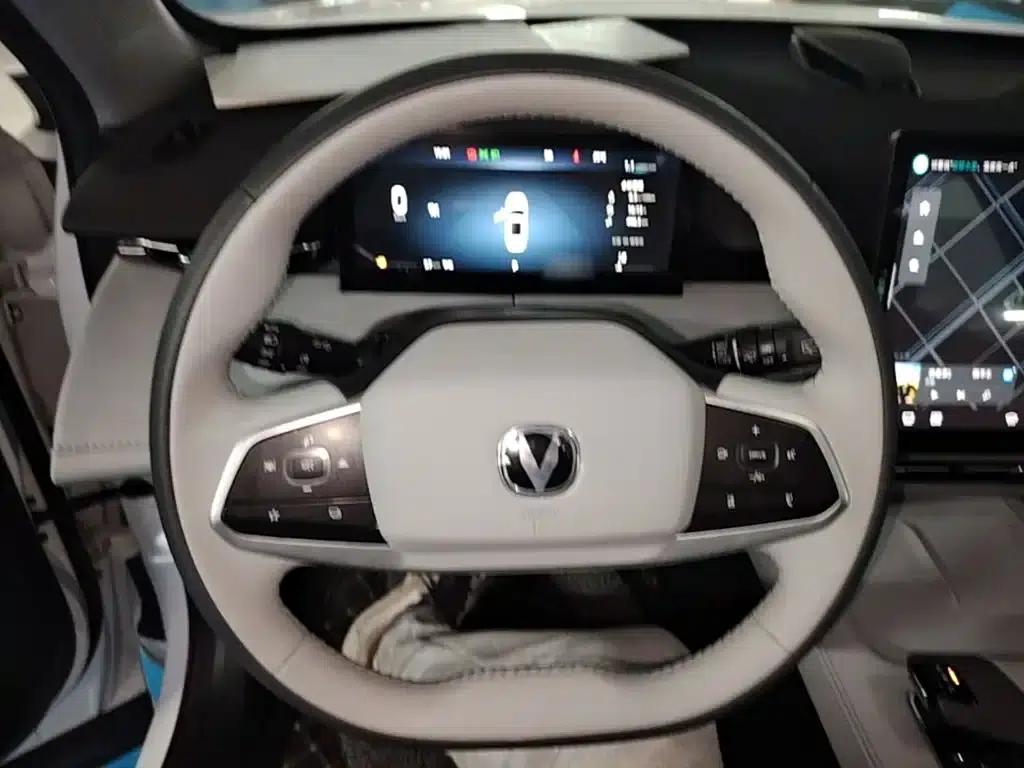 Changan UNI-Z 2025 1.5T Luxury Edition — миниатюра 11