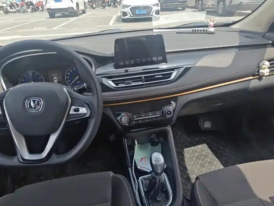 Changan Eado DT 2018 1.6L Manual Enjoyment Edition — миниатюра 13