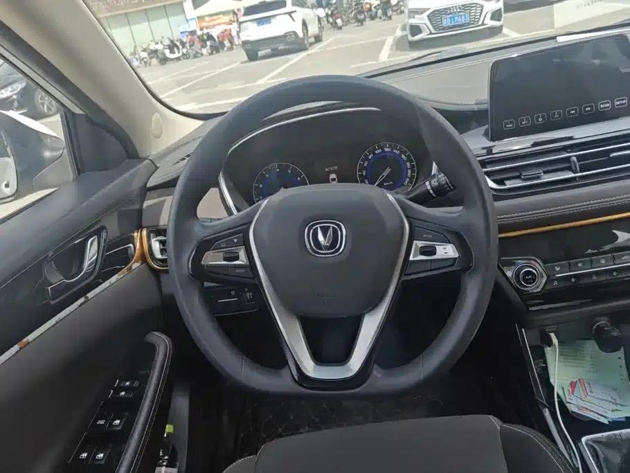 Changan Eado DT 2018 1.6L Manual Enjoyment Edition — миниатюра 15