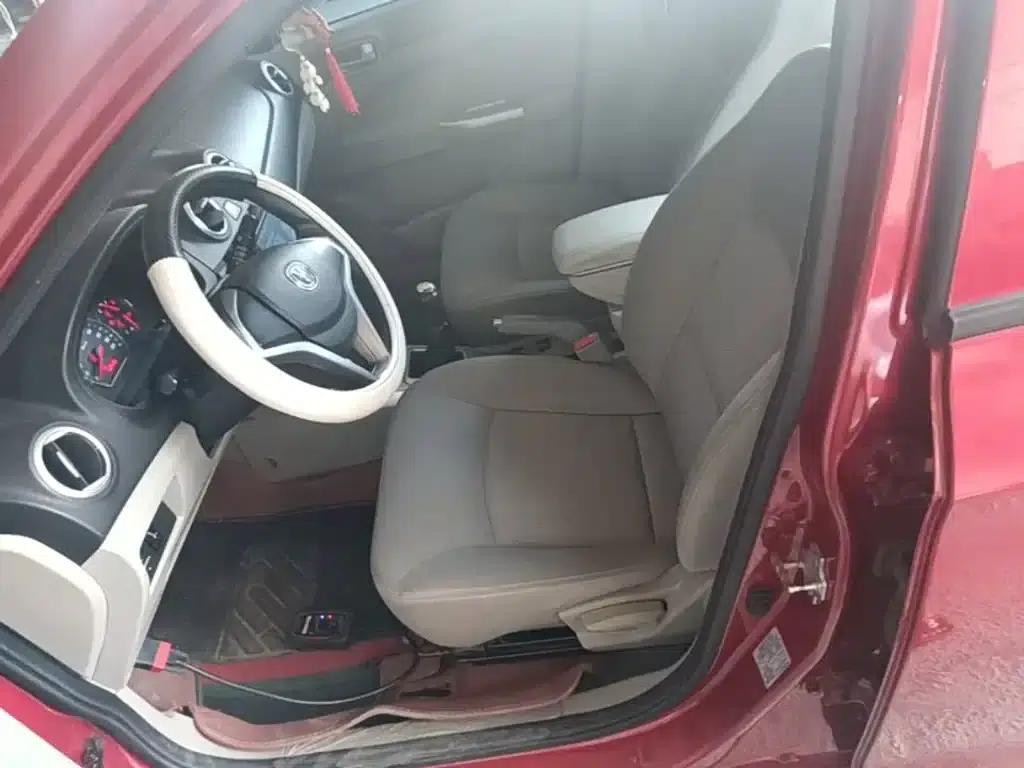 Yuexiang V3 2015 1.4L Manual Comfort Edition (National V Emission Standard) — миниатюра 11