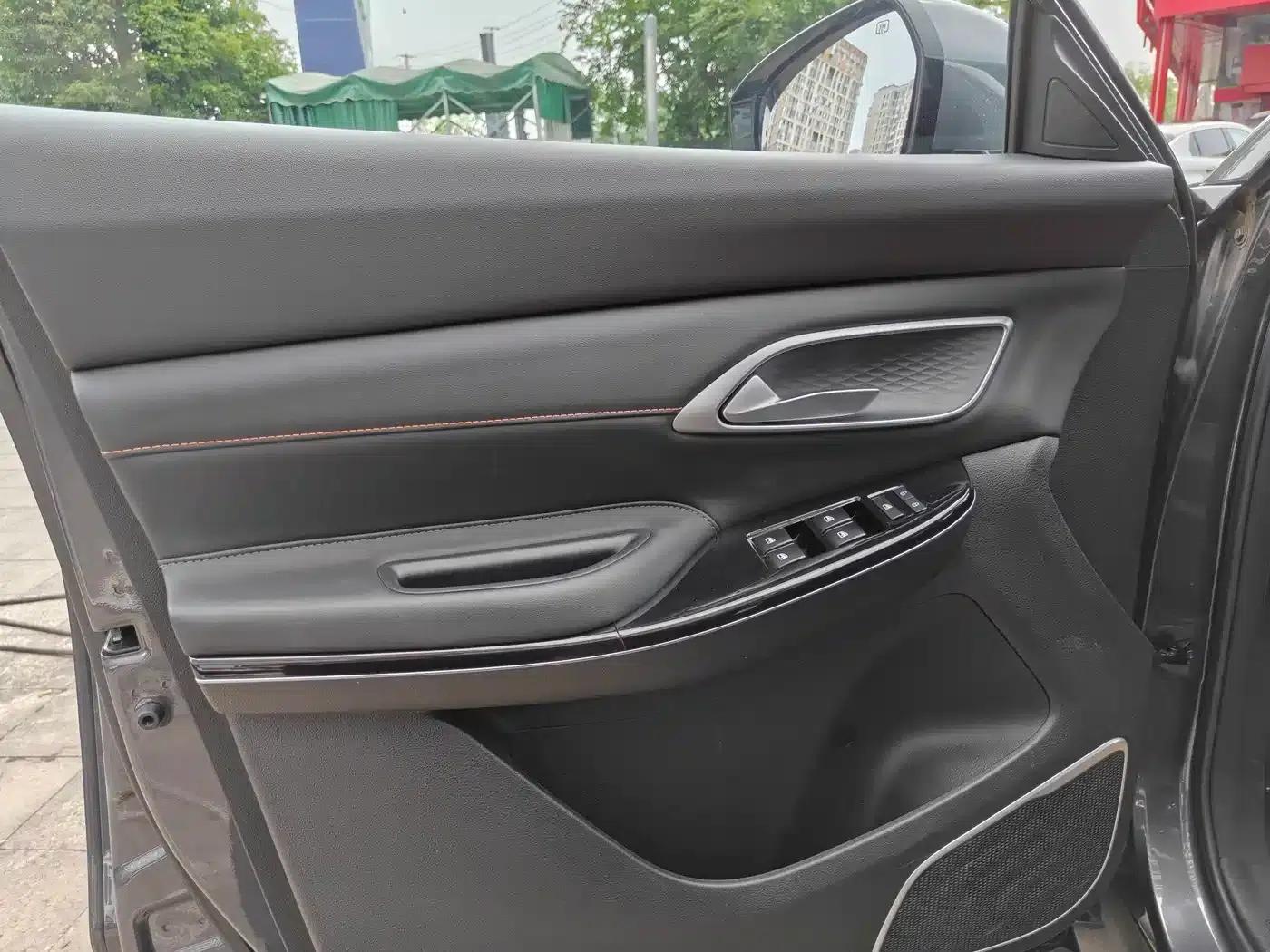 Changan X7 PLUS 2024 1.5T Automatic Premium 7-seater — миниатюра 4