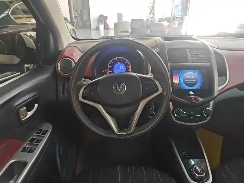 Benben 2014 1.4L IMT Premium Sunroof Model — миниатюра 11