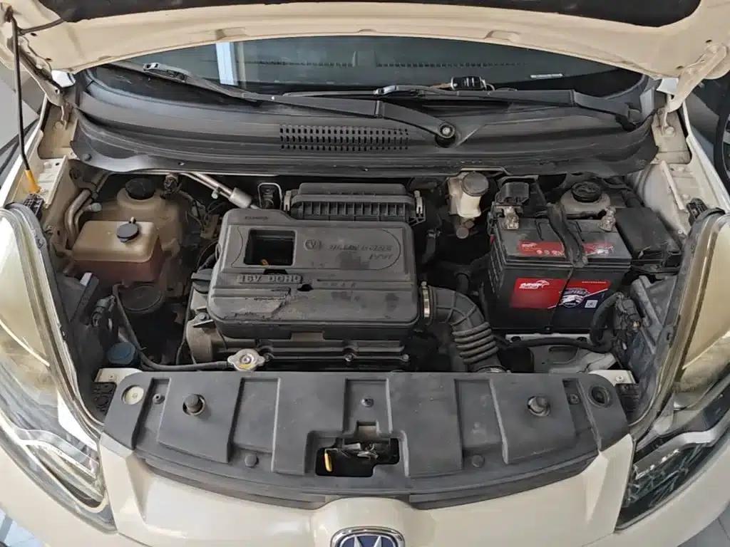 Benben 2014 1.4L IMT Premium Sunroof Model — миниатюра 20