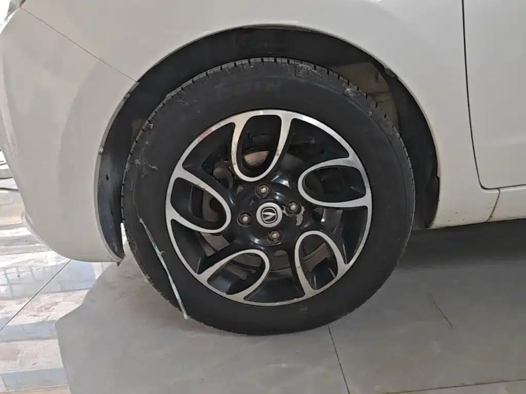 Benben 2014 1.4L IMT Premium Sunroof Model — миниатюра 23