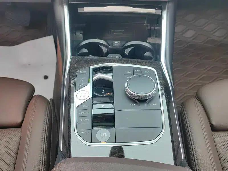 2023 BMW 3 Series 325Li M Sport Package — миниатюра 12