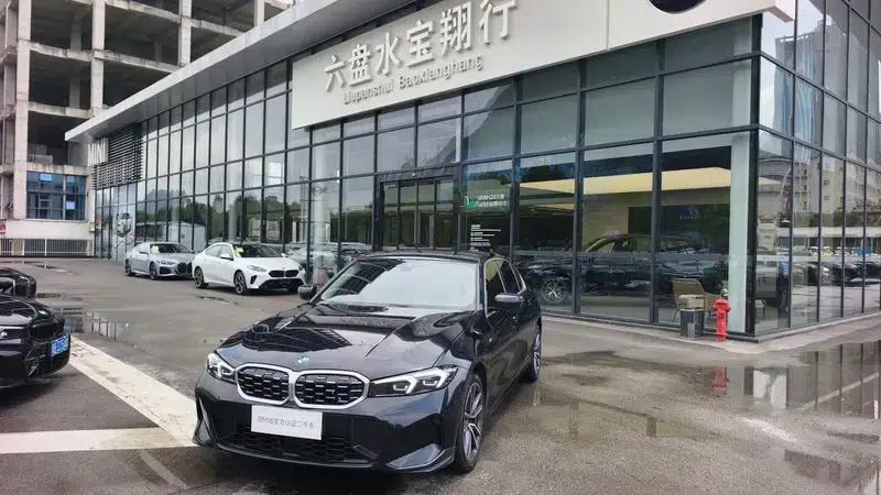 2026 BMW 3 Series 325Li M Sport Package — миниатюра 1