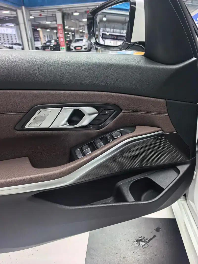 2022 BMW 3 Series Facelift 320Li M Sport Package — миниатюра 11