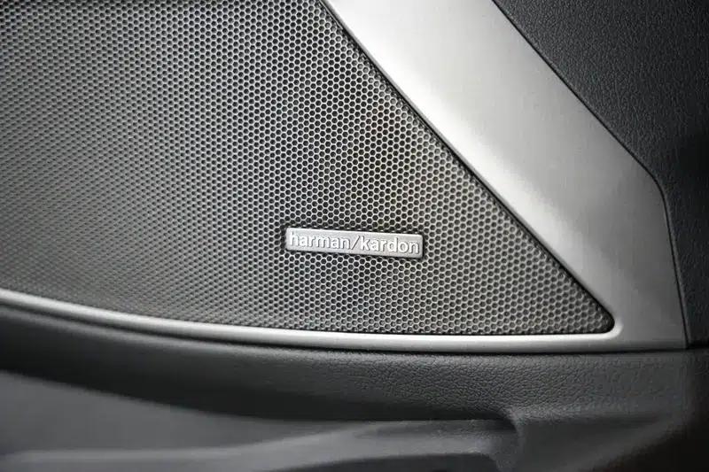 2023 BMW 3 Series 325Li M Sport Shadow Edition — миниатюра 8