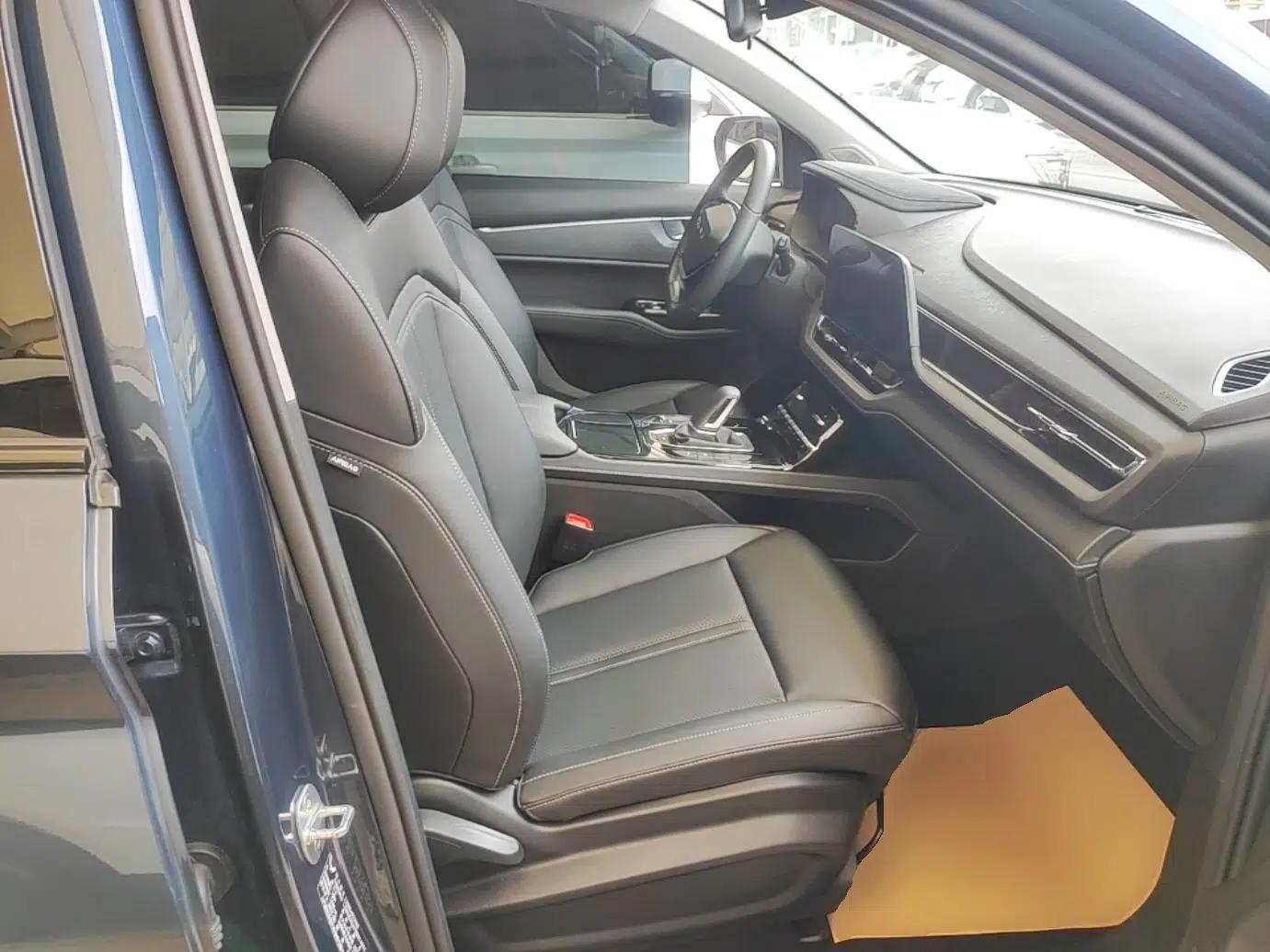 Wuling Victory 2022 Revised Version 280T 1.5T CVT Flagship Edition — миниатюра 19