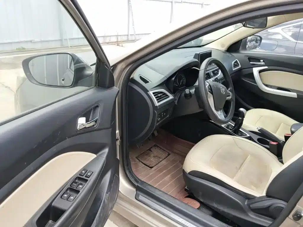 Yuexiang V7 2015 1.6L Manual Enjoyment Edition (National IV Emission Standard) — миниатюра 16