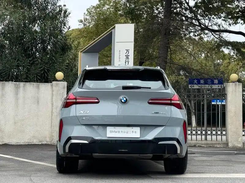BMW X3 2025 xDrive30L Luxury M Sport Package — миниатюра 3